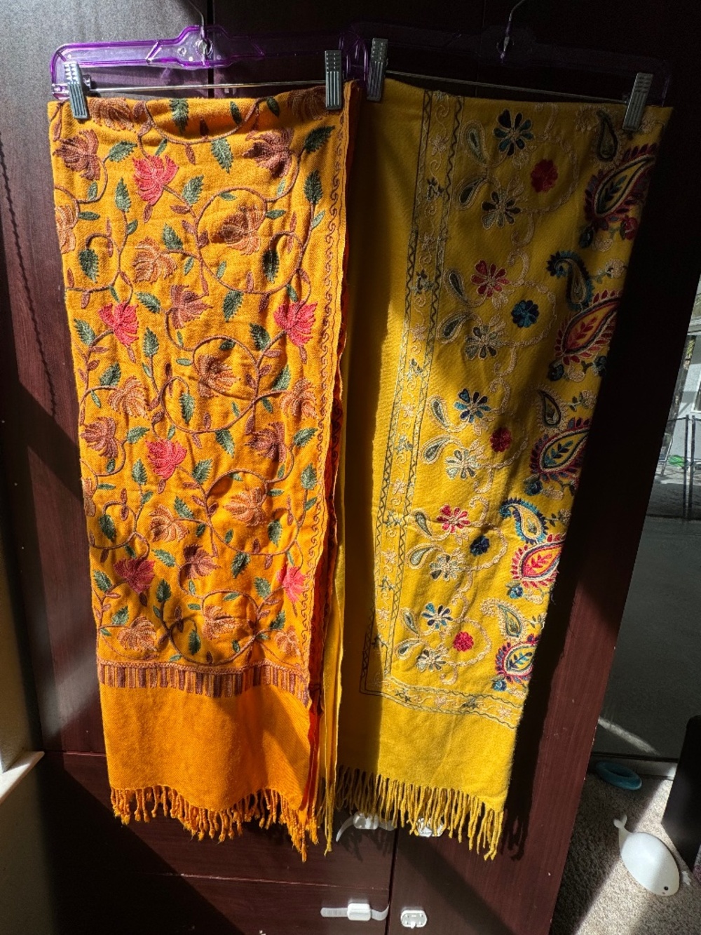 2 Stoles